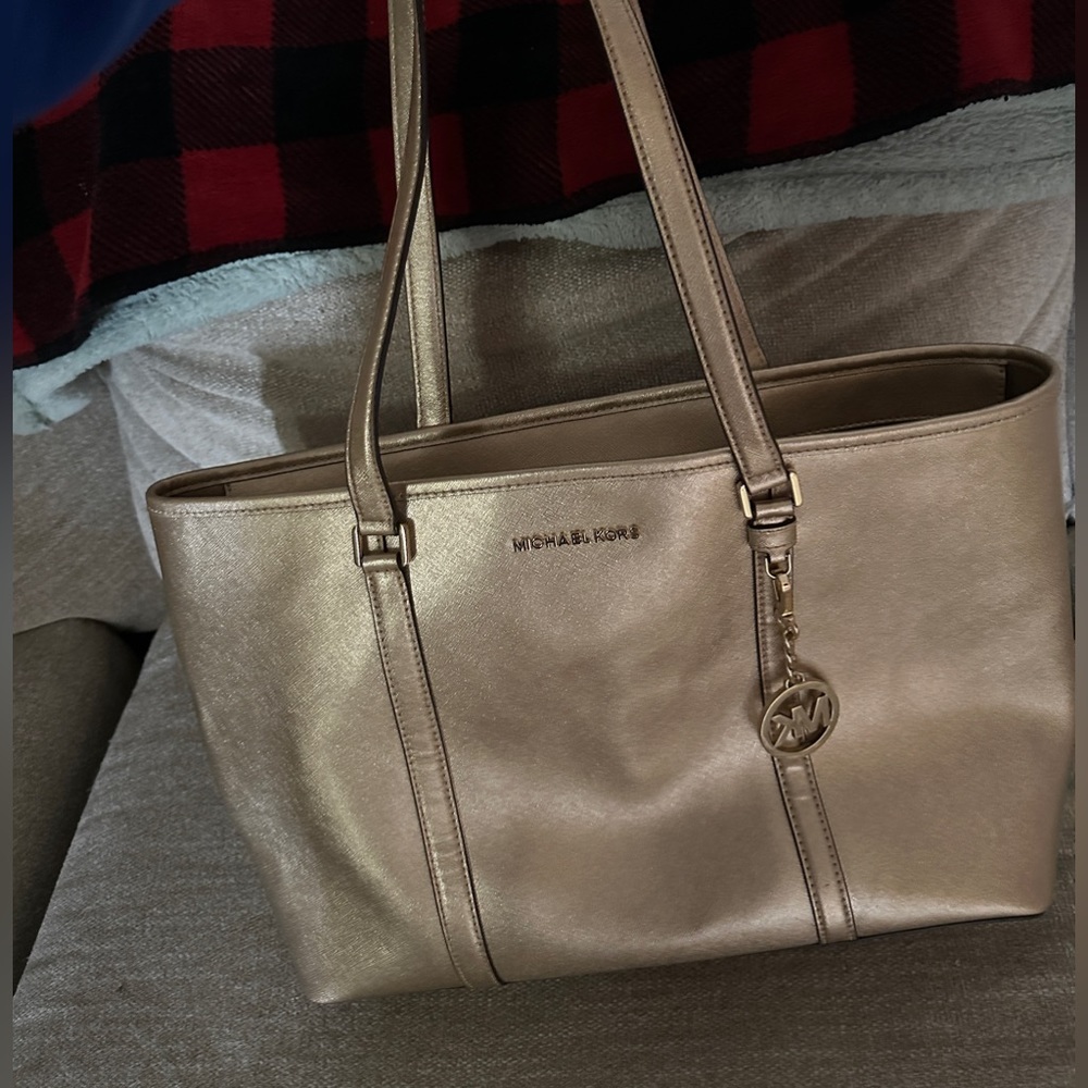 Michael kors purse